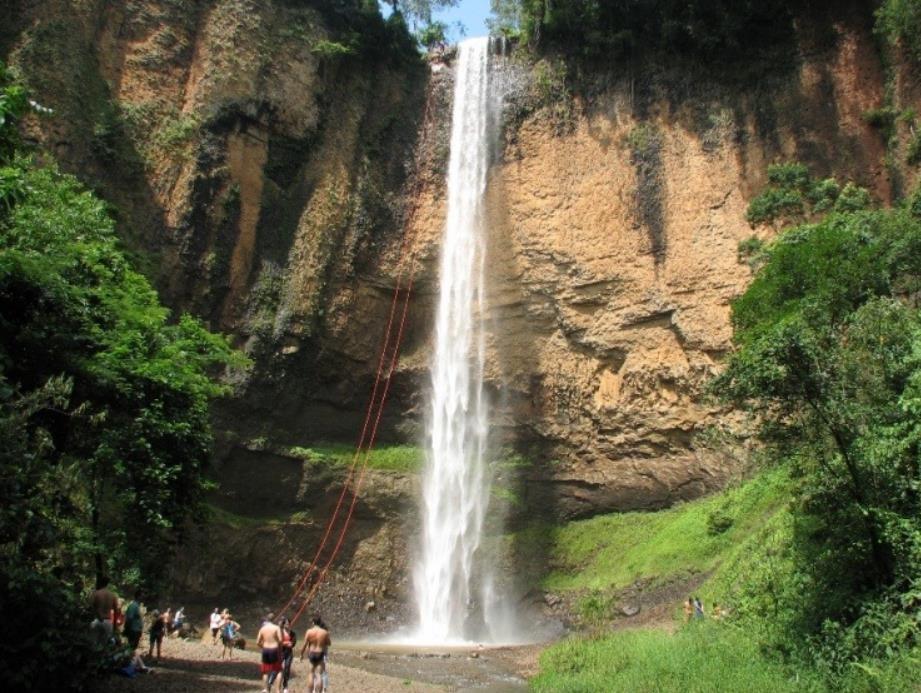 Saltão Waterfall, Analândia