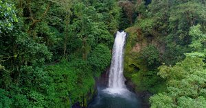 Image: La Paz Waterfall Gardens