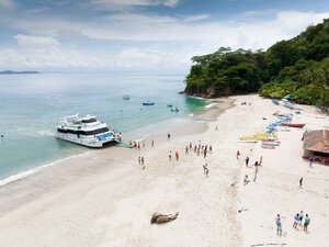 Image: Tortuga Island Cruise Tour